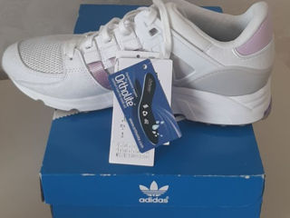 Новые кроссовки Adidas 40размер foto 2