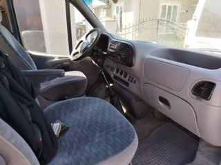 Ford Transit foto 2