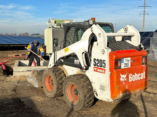 Bobcat / basculantă / excavator