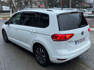 Volkswagen Touran foto 4