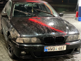 BMW 5 Series foto 6