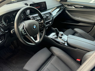 BMW 5 Series foto 9