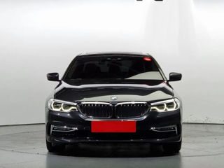 BMW 5 Series foto 3