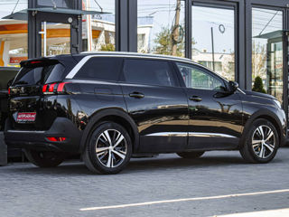 Peugeot 5008 foto 2