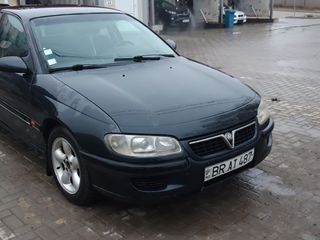 Opel Omega foto 1