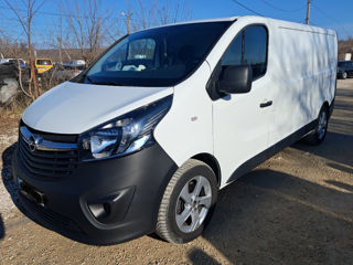 Opel Vivaro foto 2