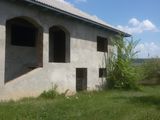 Se vinde casa in satul Bascalia, r-l Basarabeasca! Casa are 2 etaje. foto 2