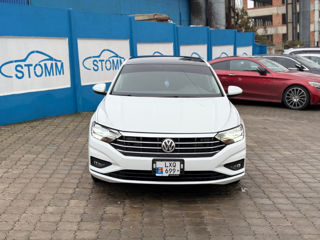 Volkswagen Jetta foto 2