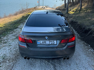 BMW 5 Series foto 2