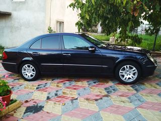 Mercedes E Class foto 1