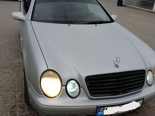 Mercedes CLK Class foto 5