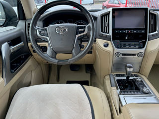 Toyota Land Cruiser foto 8