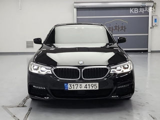 BMW 5 Series foto 2