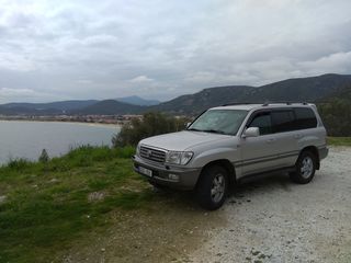 Toyota Land Cruiser foto 1