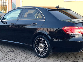 Mercedes E-Class foto 14