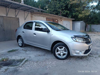 Dacia Logan foto 9