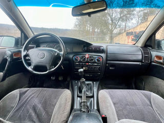 Opel Omega foto 8