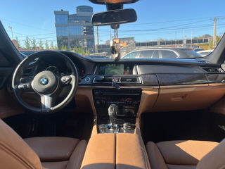 BMW 7 Series foto 11