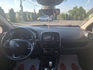 Renault Clio foto 10