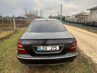 Mercedes E-Class foto 7