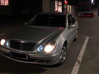 Mercedes E-Class foto 10