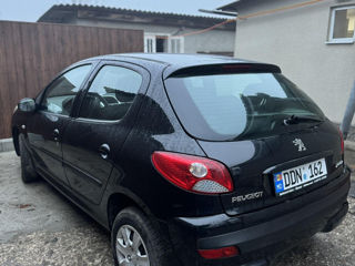 Peugeot 206 foto 4