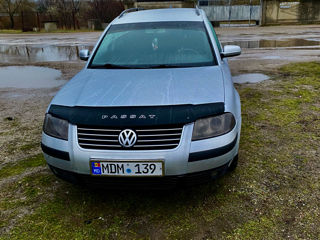 Volkswagen Passat foto 3