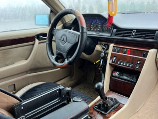 Mercedes E-Class foto 9