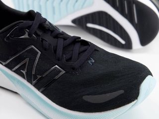adidasi new balance