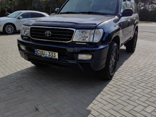 Toyota Land Cruiser foto 1