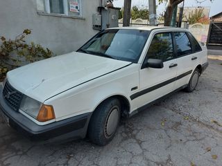 Volvo 400 Series foto 4