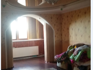 Apartament cu 3 camere, 88 m², Periferie, Soroca foto 3