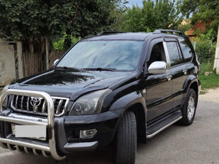 Toyota Land Cruiser Prado foto 2