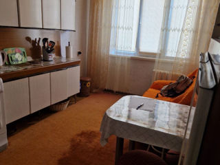 1-комнатная квартира, 42 м², Центр, Кишинёв