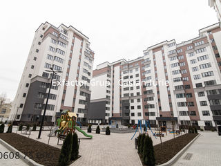 Apartament cu 2 camere, 72 m², Buiucani, Chișinău foto 2