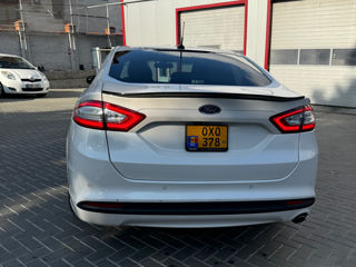 Ford Fusion foto 5