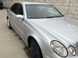 Mercedes E-Class foto 3