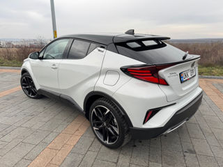 Toyota C-HR foto 3