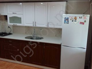 Bucatarie Big kitchen 2.4 m (white/brown) ]n credit foto 1