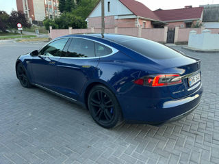 Tesla Model S foto 3