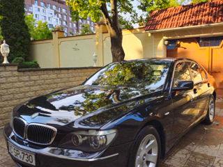 BMW 7 Series foto 2