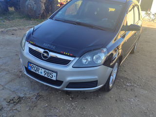 Opel Zafira foto 6