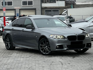 BMW 5 Series foto 4