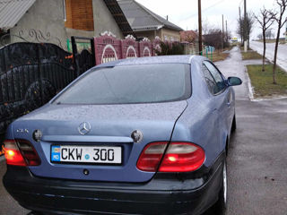 Mercedes CLK-Class foto 9