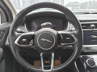 Jaguar I-Pace foto 9