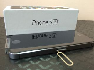 Новый, оригинальный iPhone 5S 16/32GB - Акция! foto 3