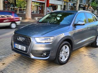 Audi Q3 foto 2