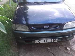 Ford Escort foto 3