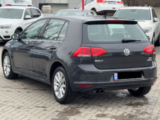 Volkswagen Golf foto 3