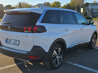 Peugeot 5008 foto 3